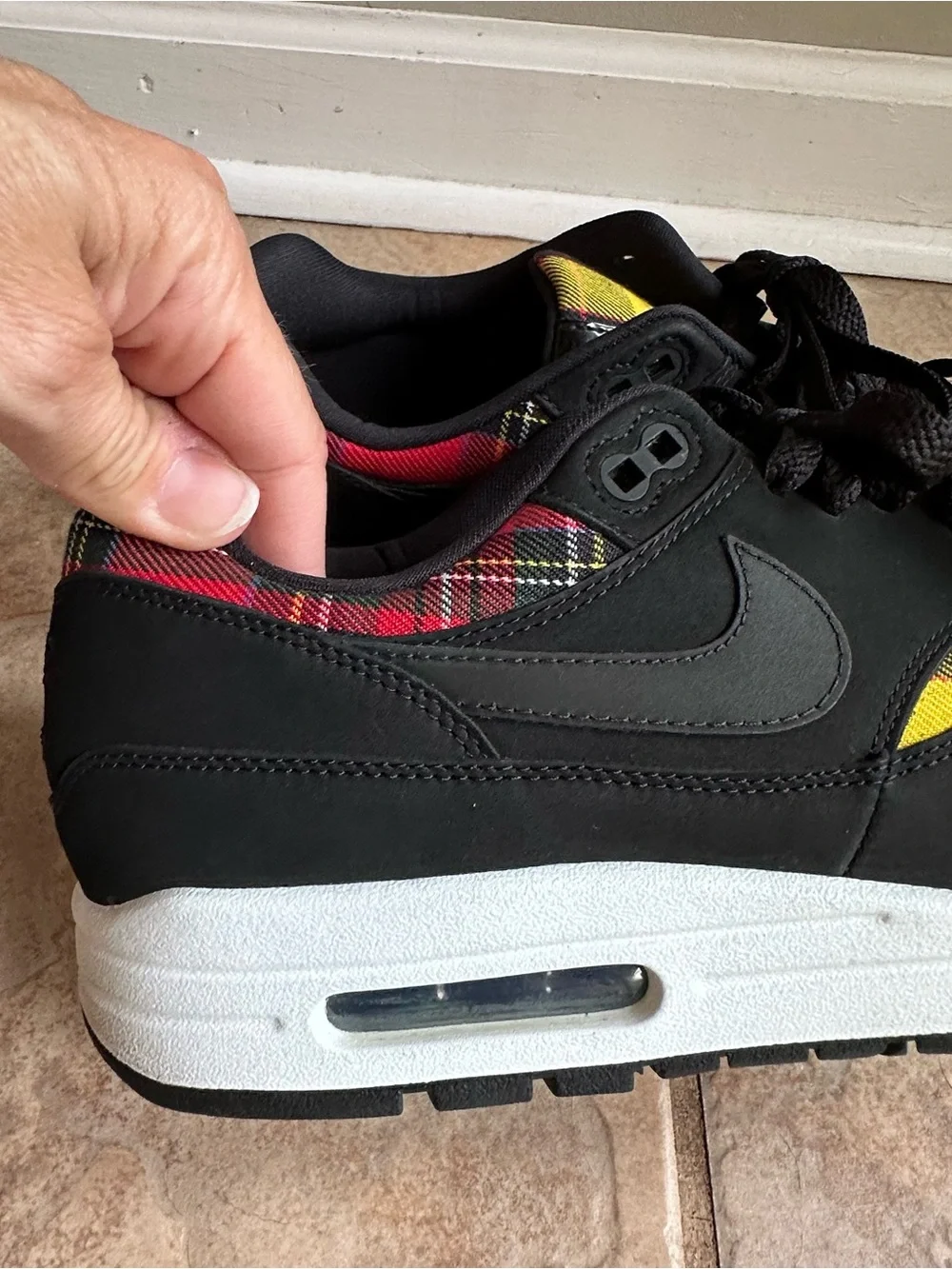 NEW Nike Air Max 1 Shoes Black Yellow Plaid Suede Sneakers AV8219-001